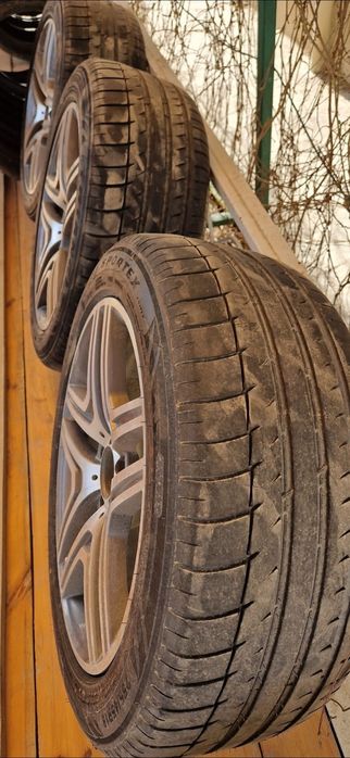 Дискілер сатылады 220тг.