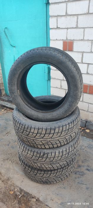 Продам резину всесезонная,.