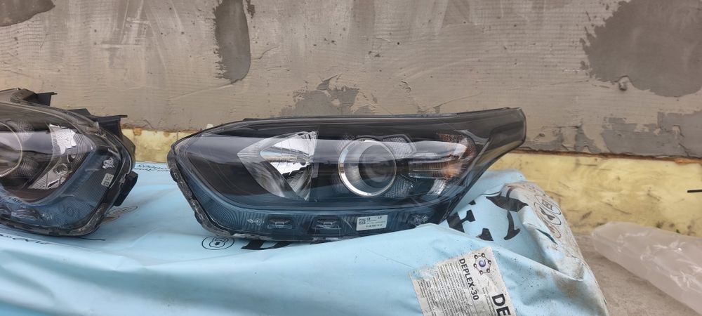 Фара Kia Ceed 92101J7051 Киа Сид 92102J7051