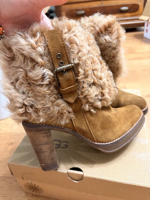 Замшевые полусапожки UGG Australia