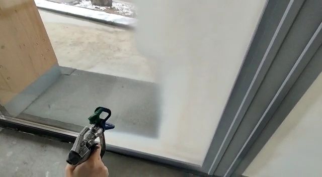 Folie lichida pentru protectie în constructii