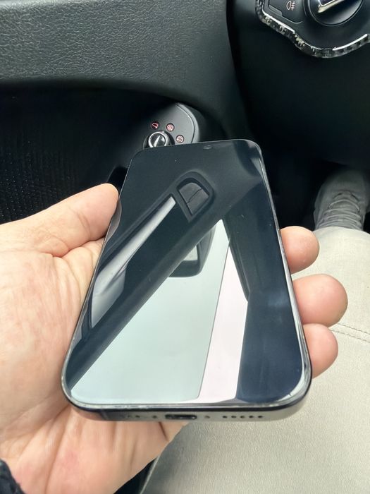 Vand Iphone 16 Pro Grey