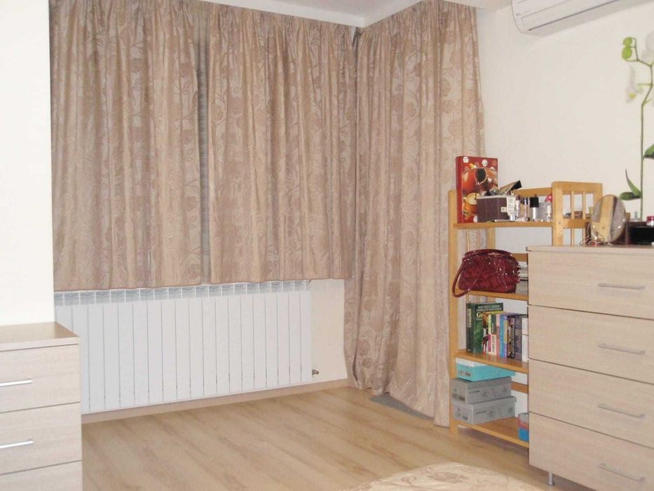 Продава се Четиристаен апартамент в с. Кранево, Област Добрич - 140 кв.м за 929 €/кв.м - Снимка #9