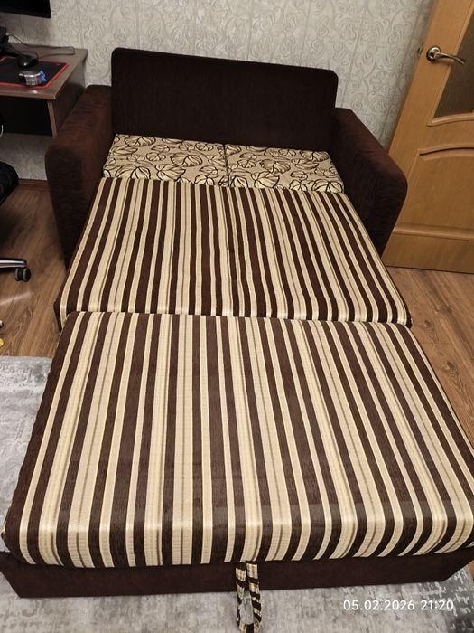 Продам Софа - кровать.