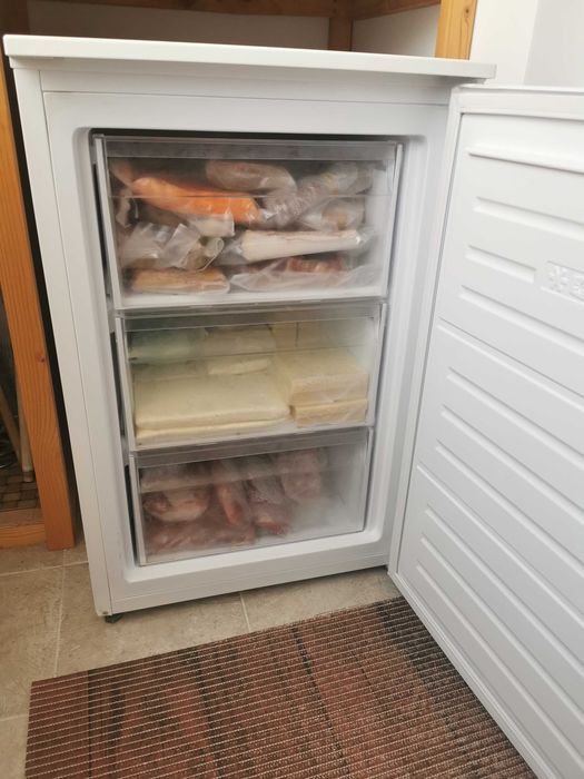 Congelator Heinner 102 L, 3 sertare, clasa A+