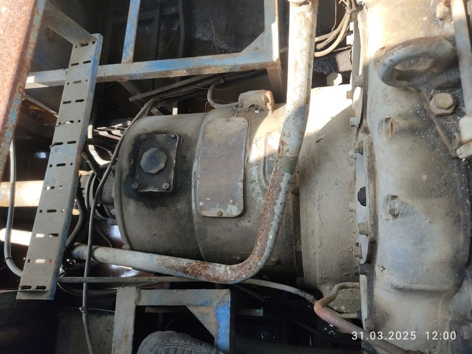 Двигатель ЯАЗ 204