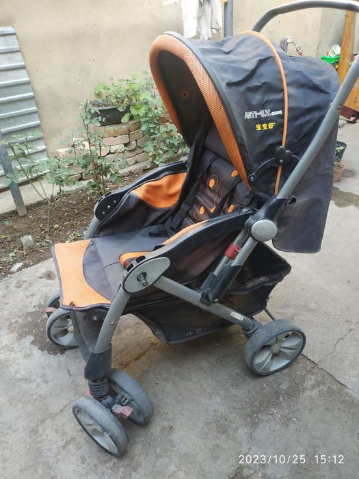 Продам детскую коляску