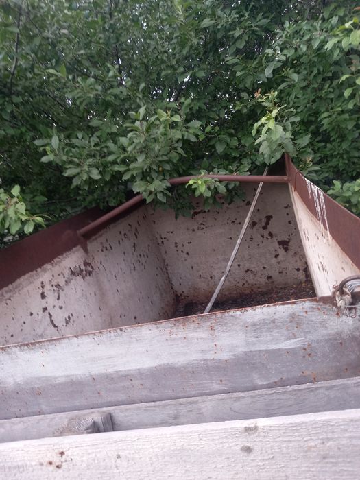 Металический бак.