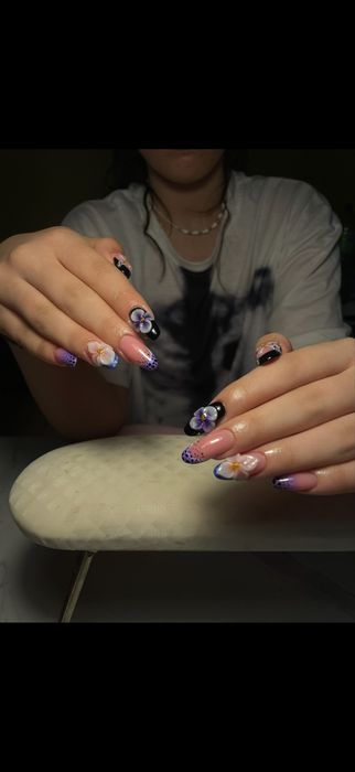 Servicii de frumusețe/ manichiura/ pedichiura/tratamente