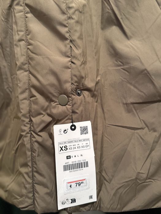 Geaca zara potrivita pentru S/M , calduroasa