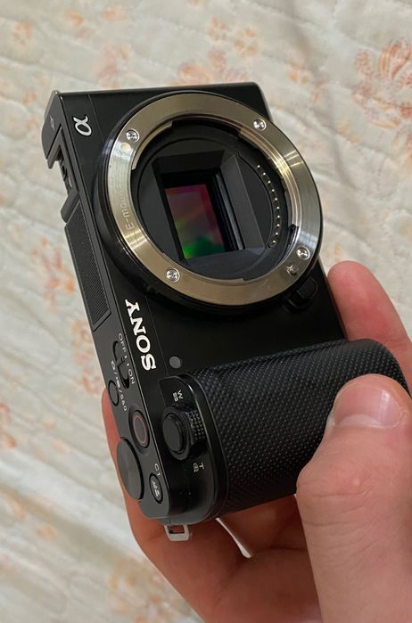 Фотокамера Sony ZV-E10