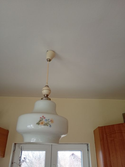 Продавам полилеи 1 бр.- двойка + 2 бр. - единични