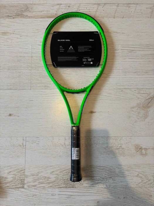 [NOU] Racheta Tenis Wilson Blade 100L V8 - 285g - Sigilata - Grip L2
