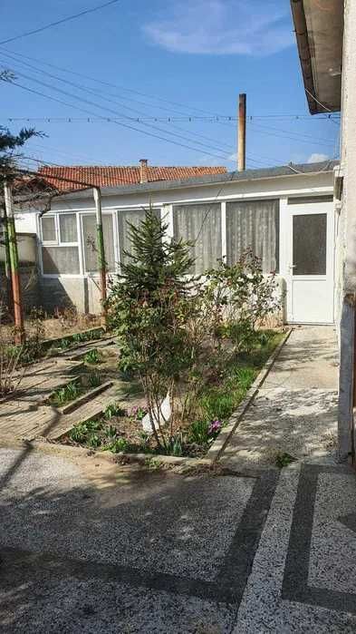 Продава се Къща в с. Старосел, Област Пловдив - 160 кв.м за 375 €/кв.м - Снимка #1