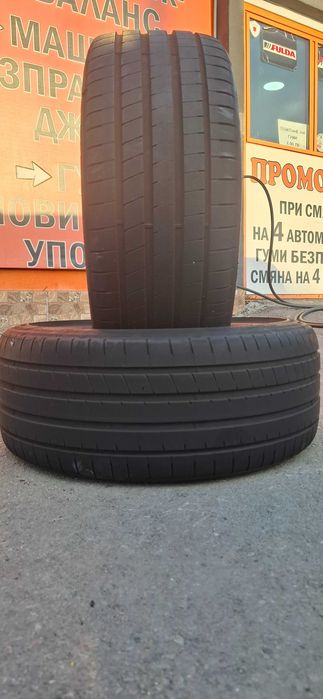 2бр. 225/40/18 Goodyear 6mm грайфер, дот 24г. Безплатен монтаж