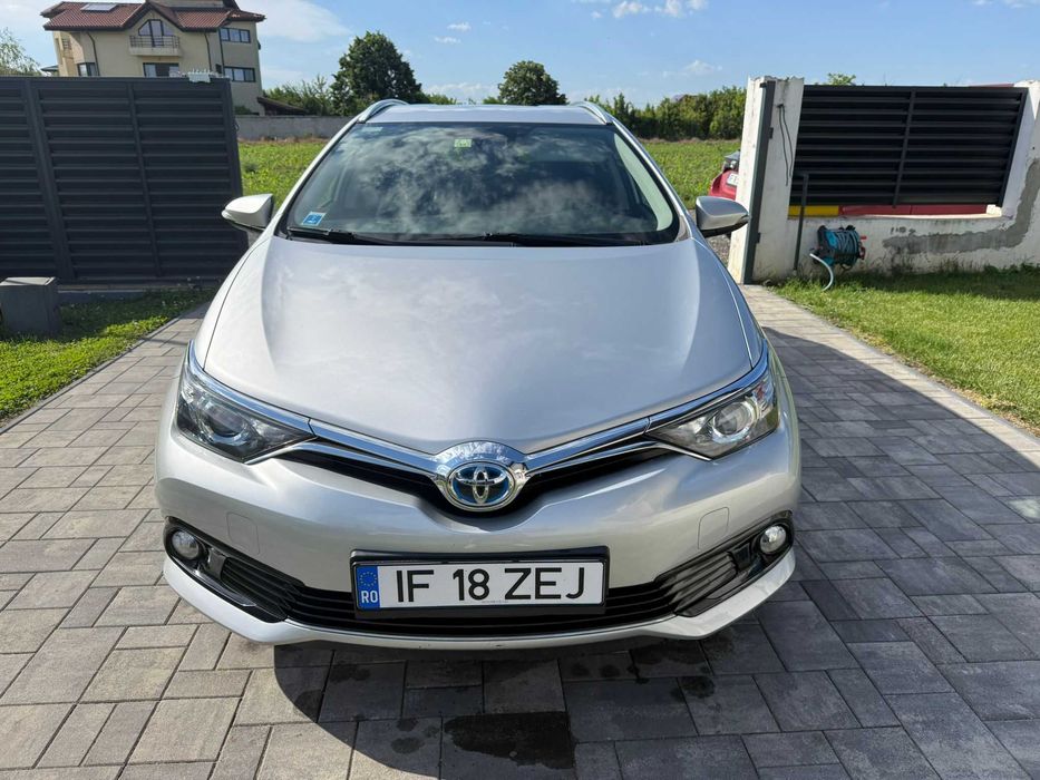 TOYOTA Auris 2017