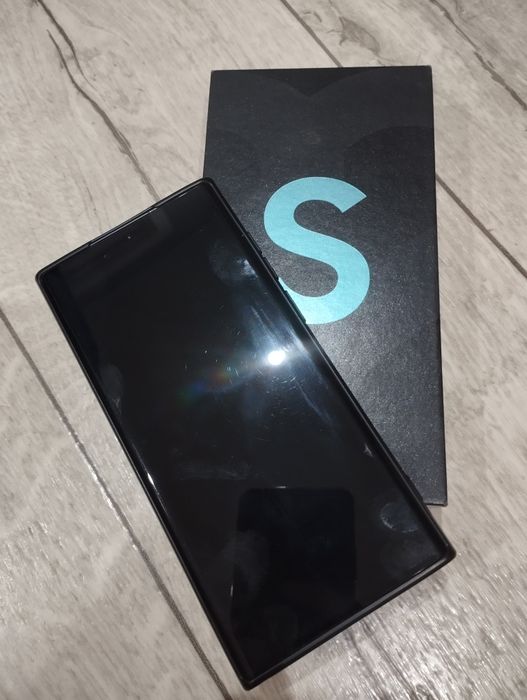 Продам Samsung s22 ultra