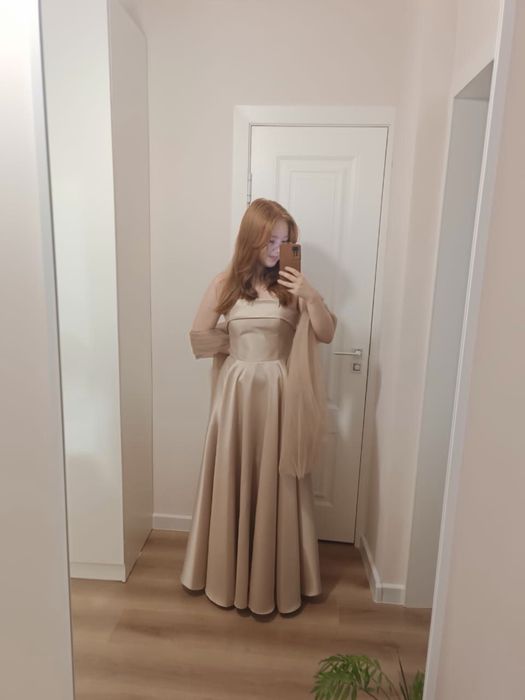 Платье длинное бежевое
