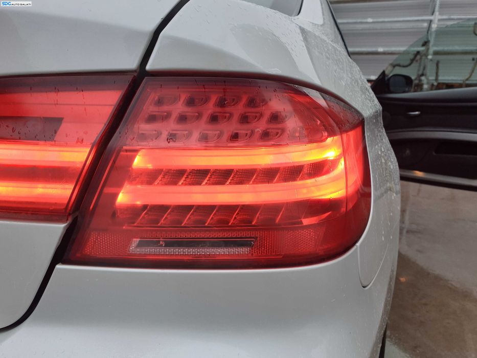 Tripla Lampa Stop Dreapta de pe Aripa Caroserie BMW Seria 3 E92 LCI FL Facelift 2010 - 2013 [K9374]