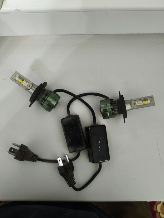 Лэд лампа H4 лед лампа