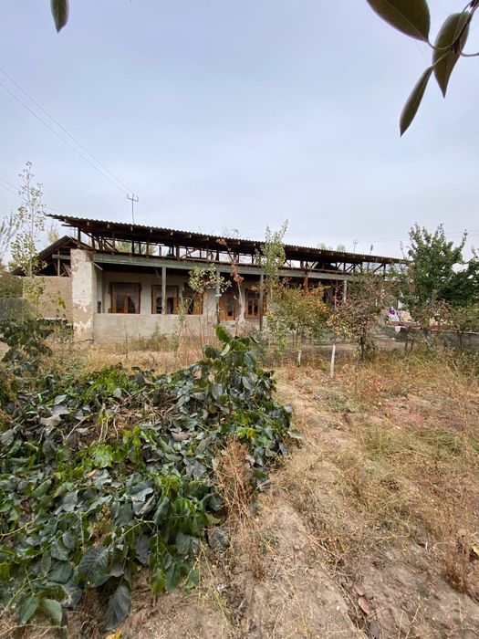 Андижон вилояти корасув Шахрида Уй Сотилади 5.5 сотих Корасув шахар