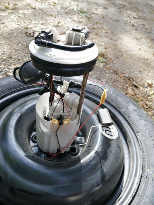 Бензинова помпа за Нисан кашкай оригинална,свалена след ПТП.