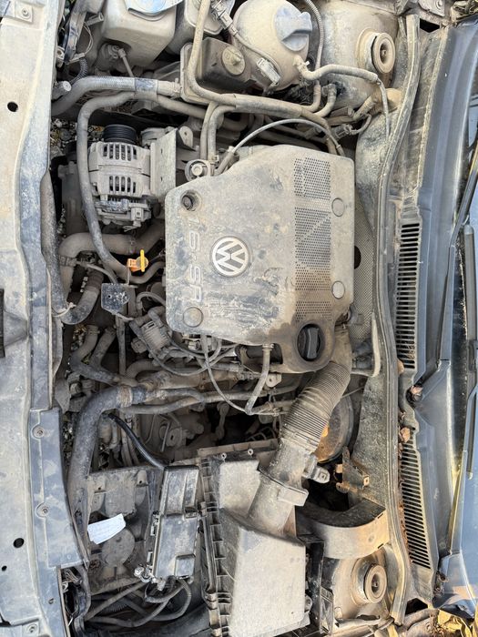 4 бр Golf 4 1.6 НА ЧАСТИ