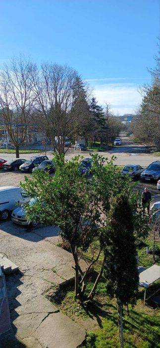 Продавам едностаен апартамент кв."Пинета" ул.Калиакра