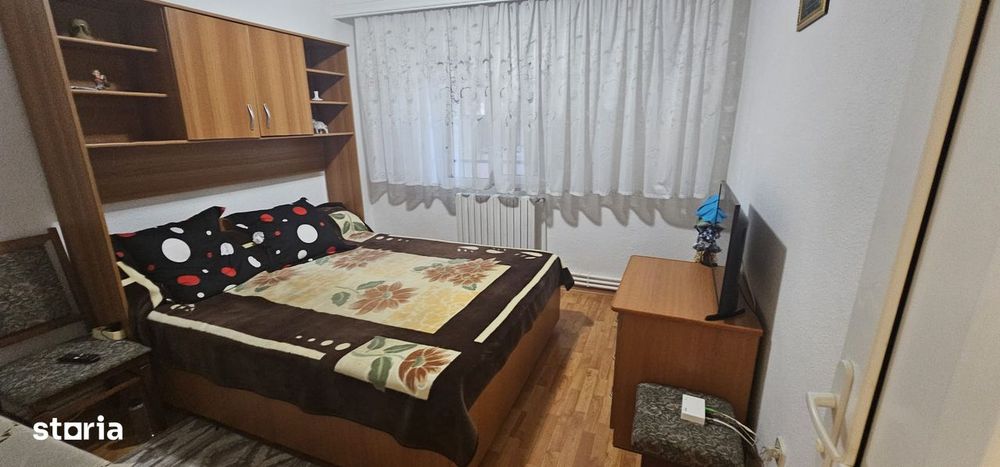 Apartament 3 camere, Faleza Sud, parter