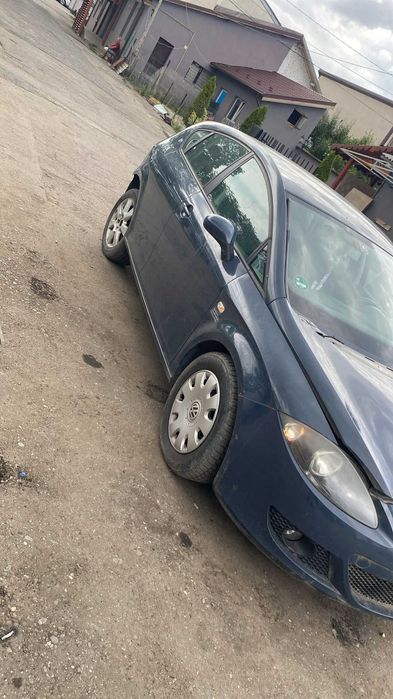 Dezmembrez Seat Leon 1.9 TDi an 2008 cod motor BLS