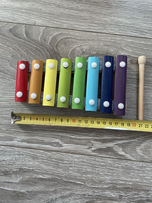 Xilofon de jucarie din lemn