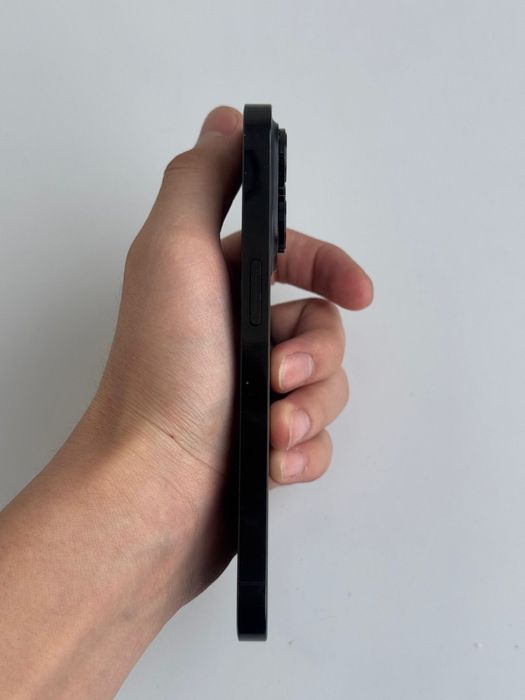 Продам айфон 14 про