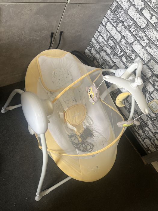 Продам шезлонг детский ( электро качеля)