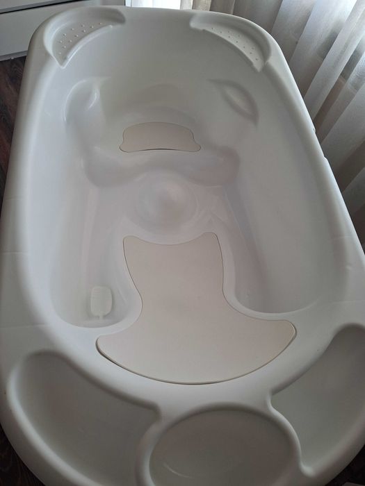 Бебешка вана със стойка