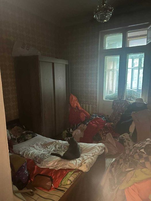 Продам квартиру на 1 квартале чиланзар 3/3/4