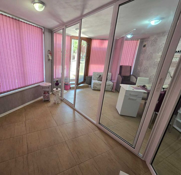 Дава се под наем  в Варна, Левски -  кв.м за 408 € - Снимка #3