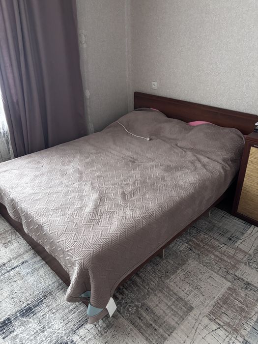 продам спальний гарнитур