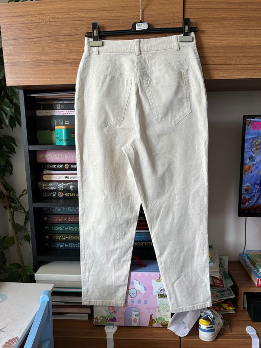 Лот от панталони М размер + жилетка подарък