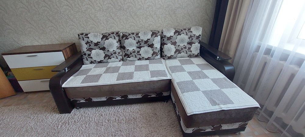 Продам диван с атаманкой. 75000 тенге