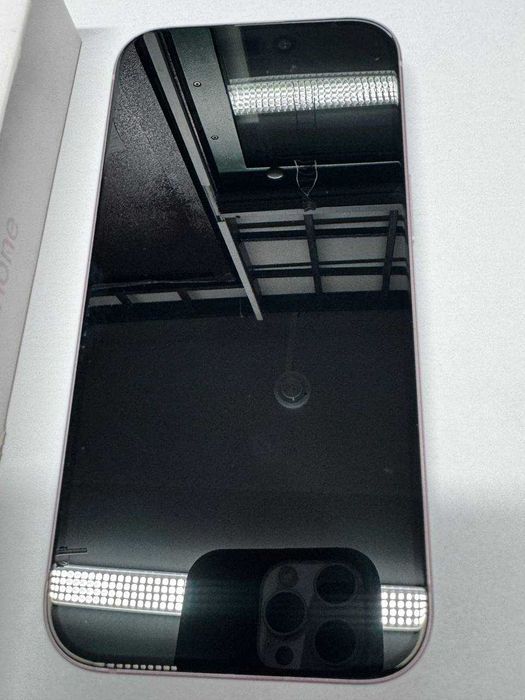 Apple iPhone 15 в хорошем состояние