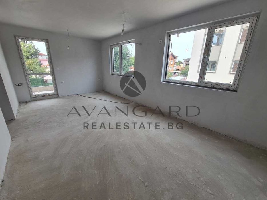 Продава се Тристаен апартамент в Пловдив, Прослав - 101 кв.м за 1250 €/кв.м - Снимка #2