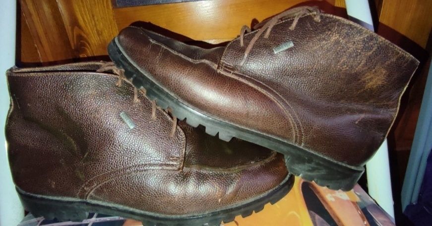 ghete piele goretex 42 ca noi