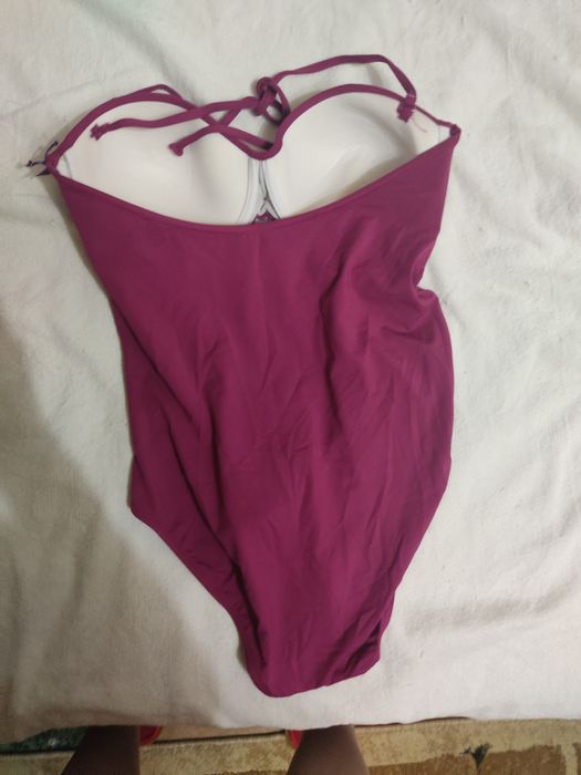 Продам новый купальник