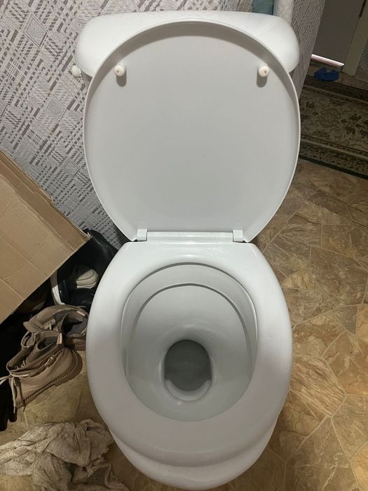 Продам унитаз срочно