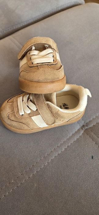 Бебешки обувки и сандали