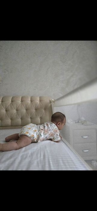 Защитный бортик для кровати