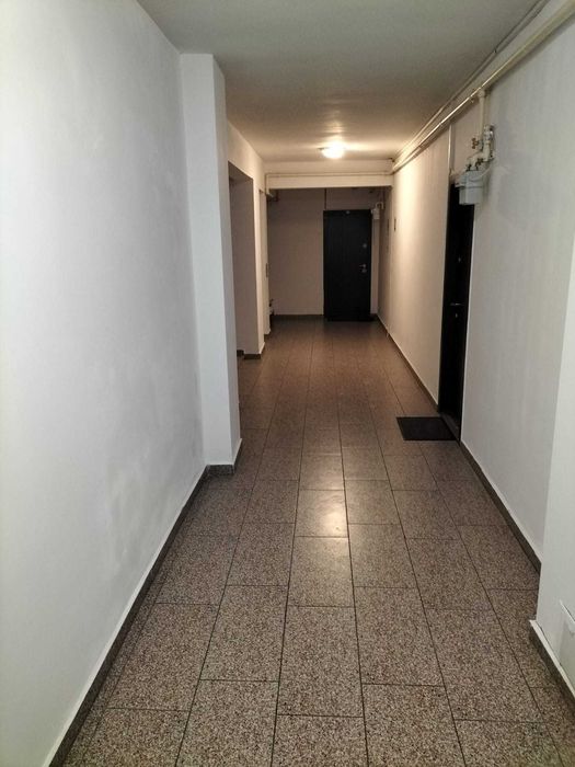 Vand garsoniera Bragadiru