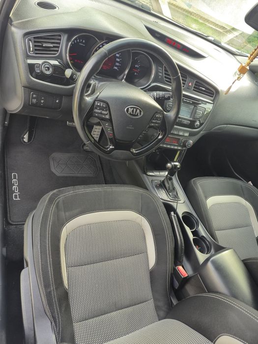 Продам kia ceed 2013