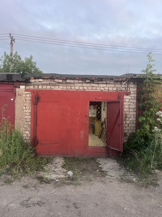 Продам гараж кооперотив Двигатель