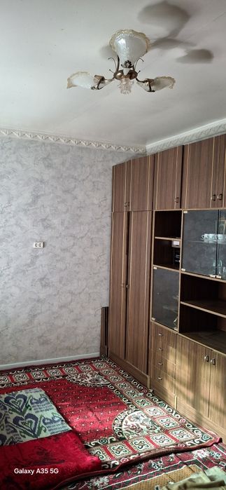 Xovli sotiladi vakzal hududida